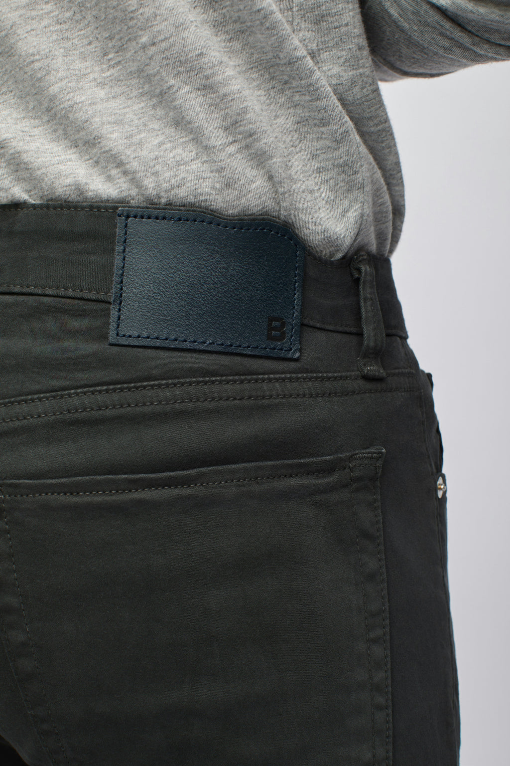 Italian Textured 5-Pocket Pants