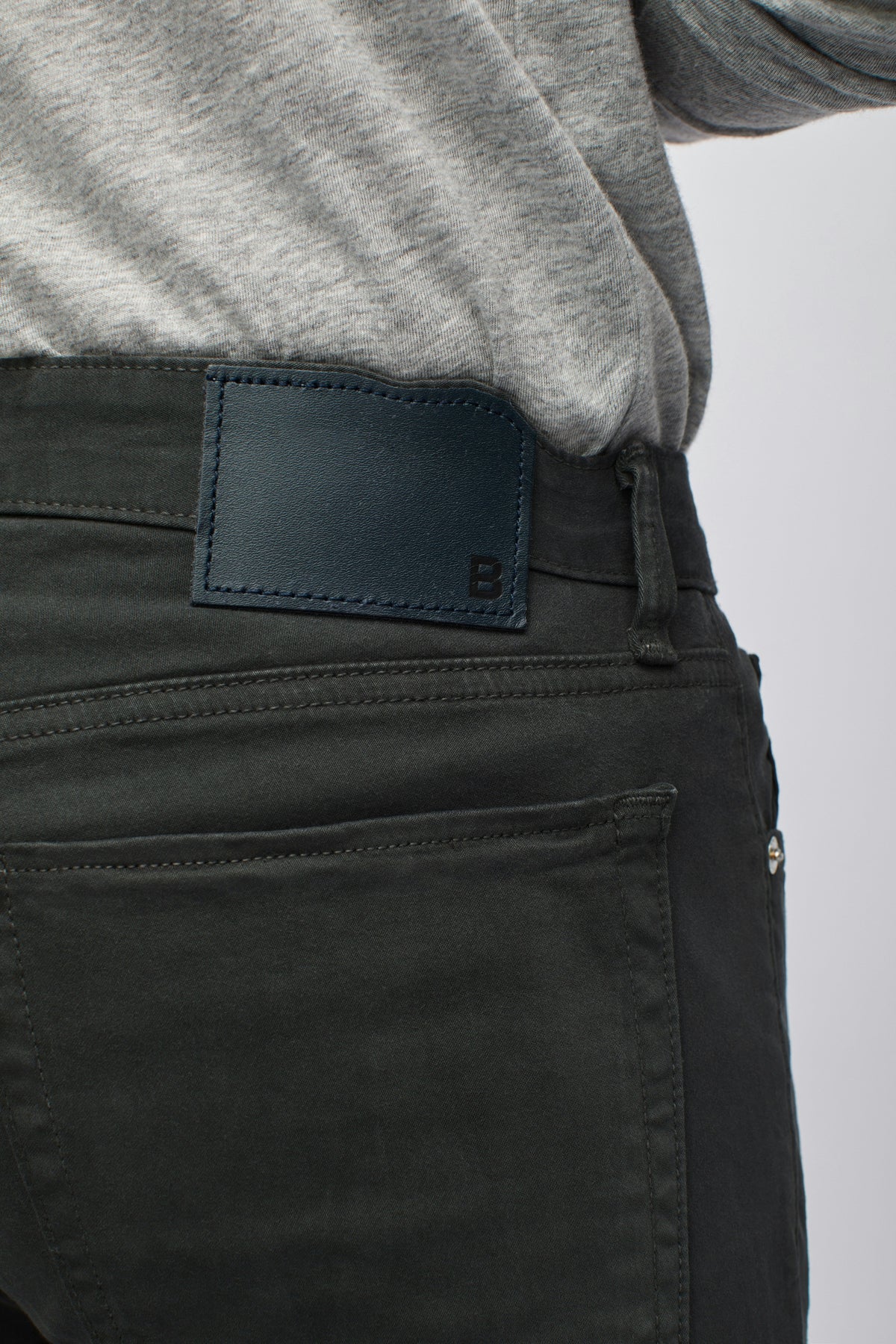 Italian Textured 5-Pocket Pants