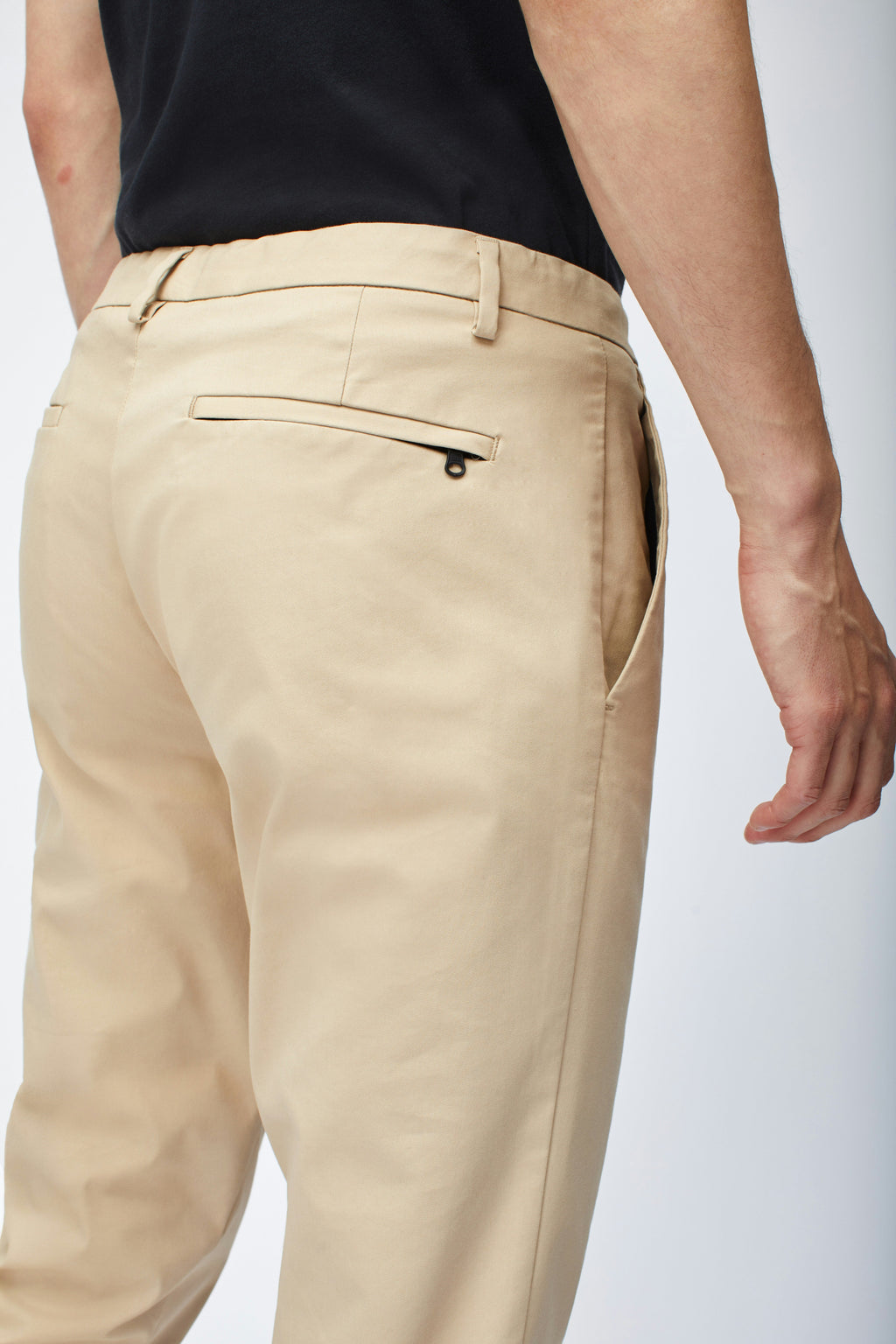 Tech Chinos