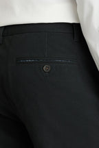 The Chino 2.0 - Straight Fit