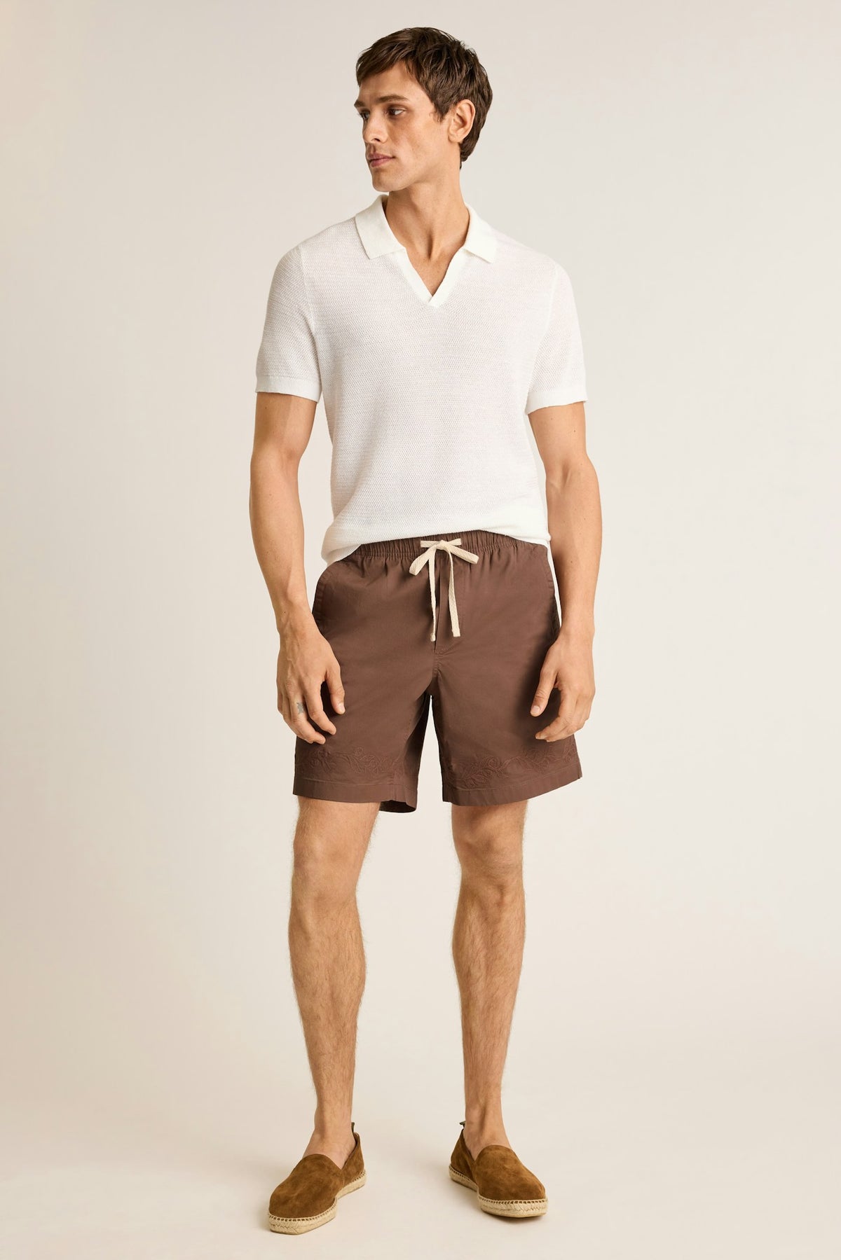 Nomad Short - brown olive leaf embroidery