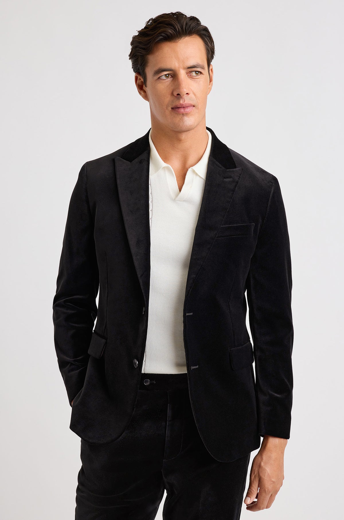 Jetsetter Velvet Blazer