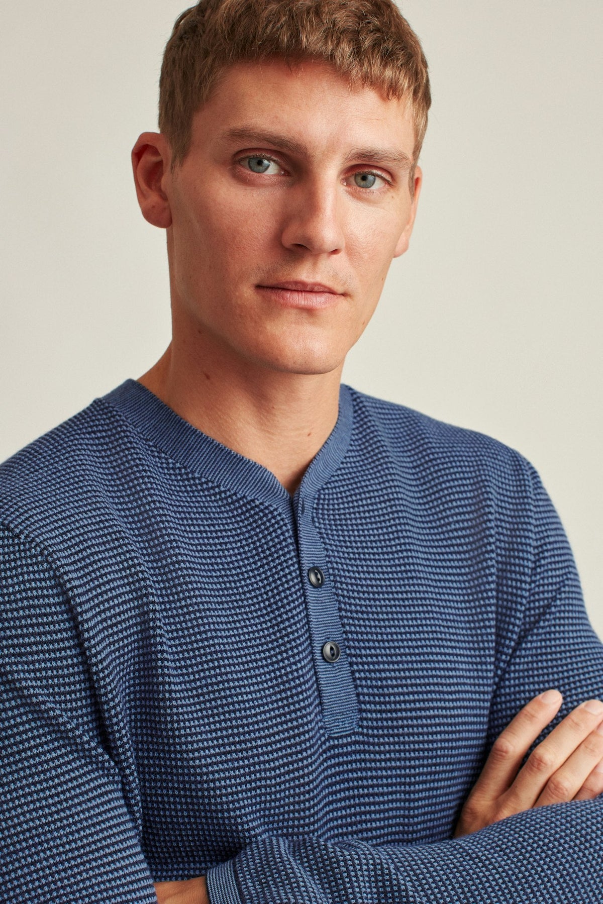 Merino Hybrid Henley