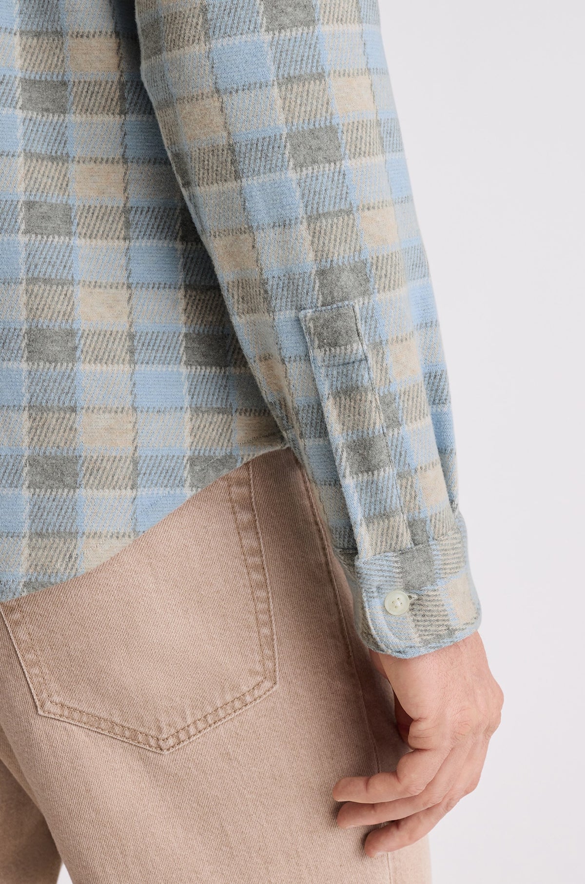 WOVEN-CASUAL-SHIRT_BUTTON-DOWN-WOVEN-SHIRT_BSH12628SG093G_5.jpg